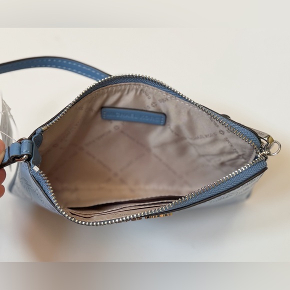 Michael Kors Jet Set Travel Large Wristlet MK Embossed Patent Frence Blue/Silver - Picture 6 of 12